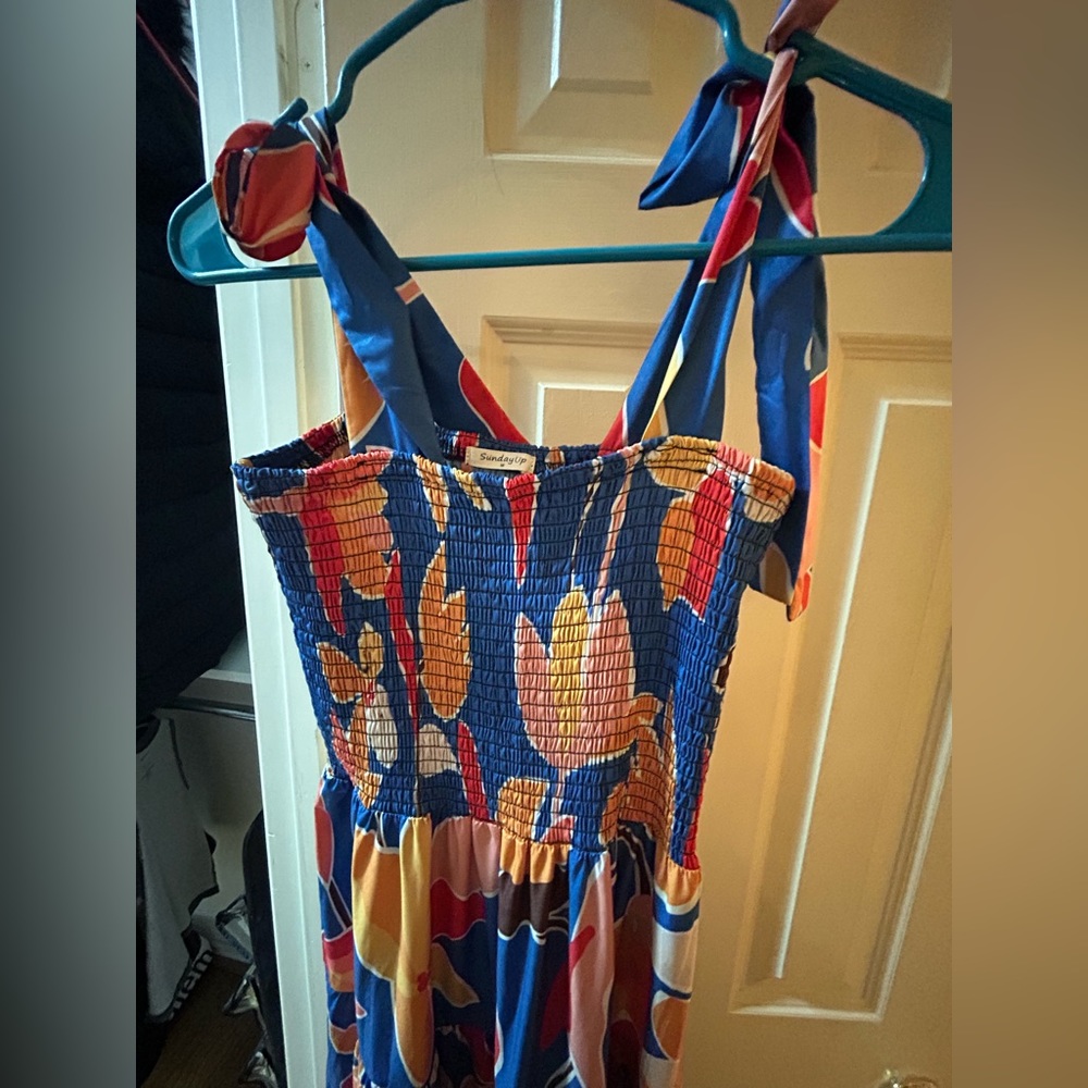 Sundress - Picture 3 of 6